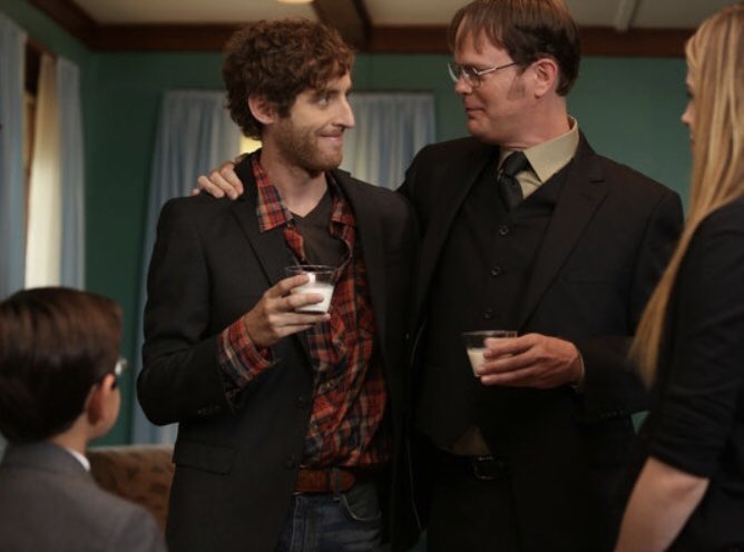 _andre_24_'s tweet image. Ok I’m just realizing that the Verizon guy is Dwight’s brother in the office