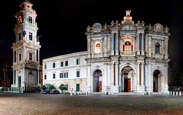 EcclesiaeNeapol's tweet photo. Il Santuario di #Pompei
#ecclesiaeneapolis #napoli
#campania #italia #italy #chiesa #church #art #historyofart
#architettura #architecture #volgoitalia #volgonapoli #volgoarte #volgoartesacra #volgocampania #igers #igersnapoli #ignapoli #ig_napoli #ig… https://t.co/hIHBa4XvwY https://t.co/YJ3kH6khLr