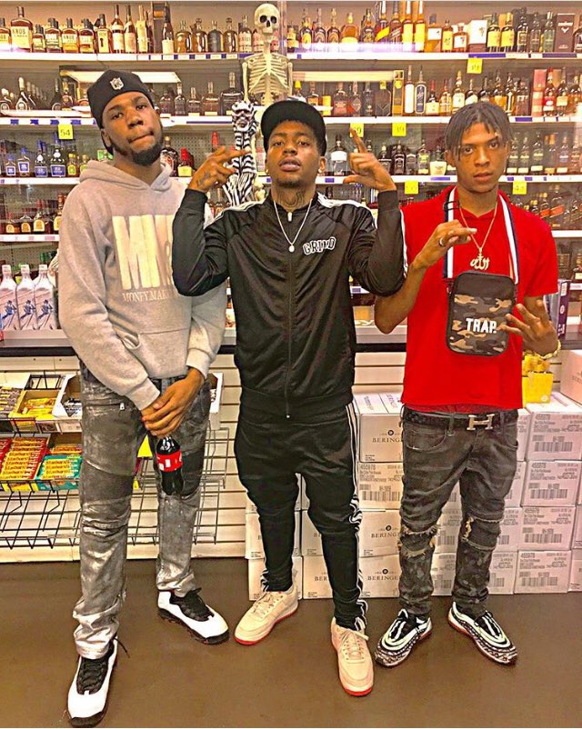 ballaboyprince's tweet photo. My Young Hittas 🦍🦍 https://t.co/rlpmREZDJH