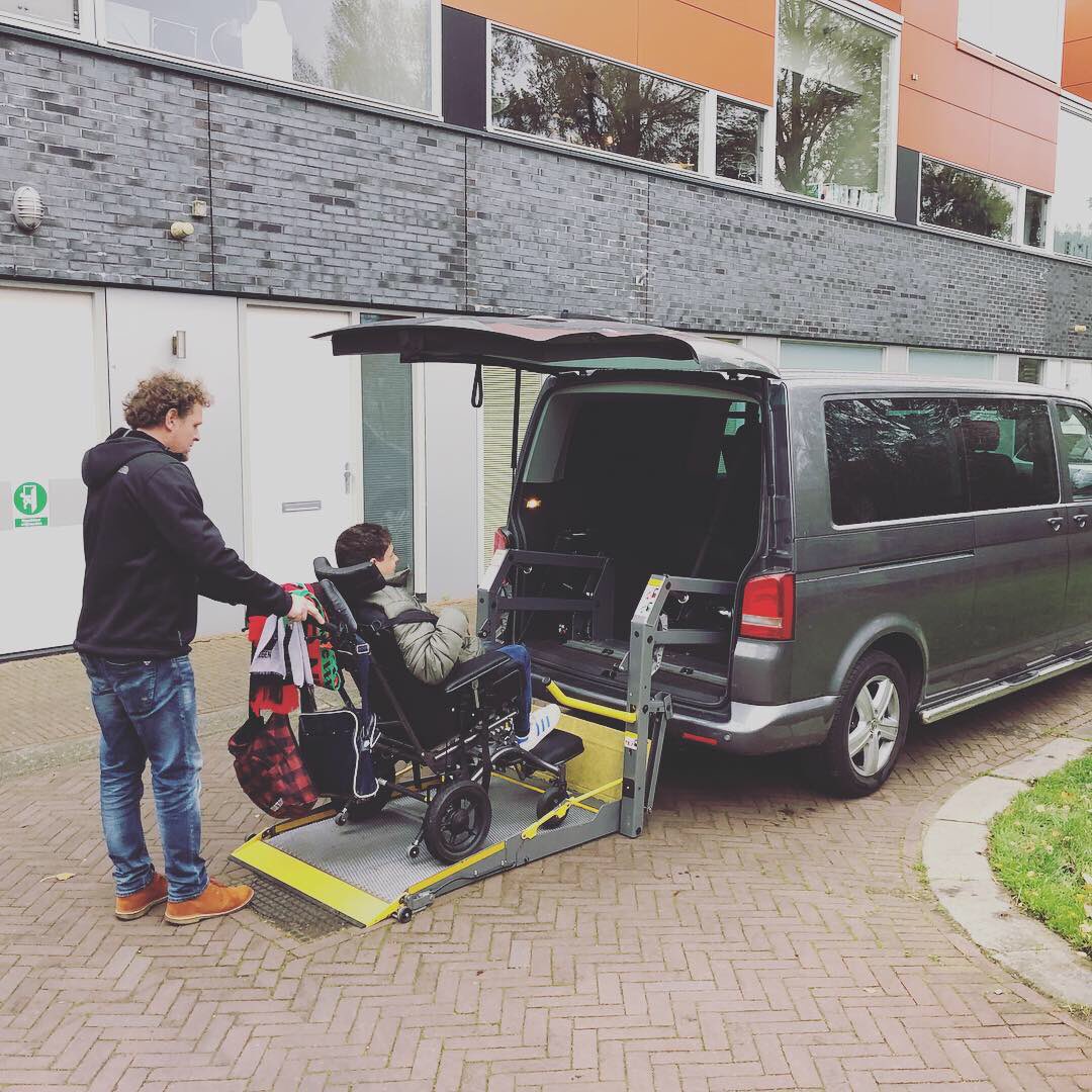 Elise van der Velde tweet media