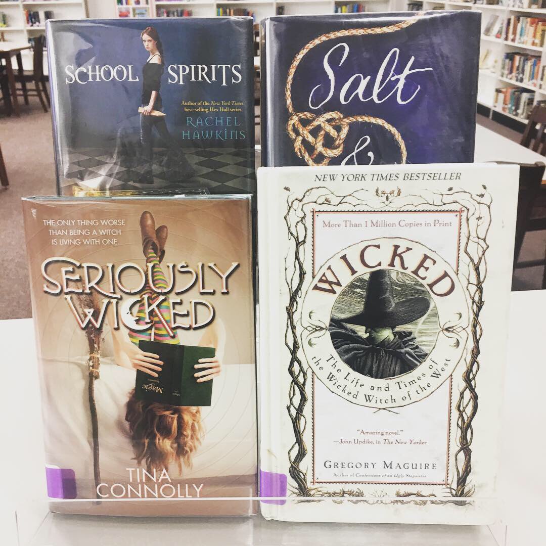 sparkmanlibrary's tweet photo. There’s only a handful of days before Halloween. Stop in the library to check out a book from our mystery/suspense/horror section. Here’s a small taste of what we have to offer. #senatorlit #1sparkman #schoollibrarybooks https://t.co/9eXcxZnz3Z