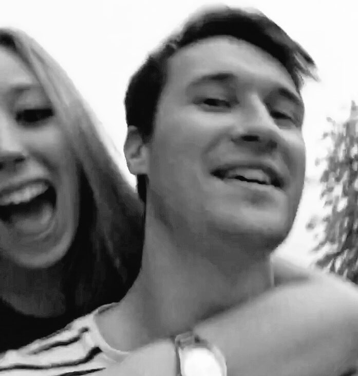 Caroliiiinaaa's tweet photo. I’m losing the person I started my first job with today. I’ll miss having the person I know I can always look to as my friend each day, whether that’s across the room in Account Management or over a shot of tequila on the Eurostar to Disneyland. Miss you bud. @freddiegoddard https://t.co/pR7REvWPDx