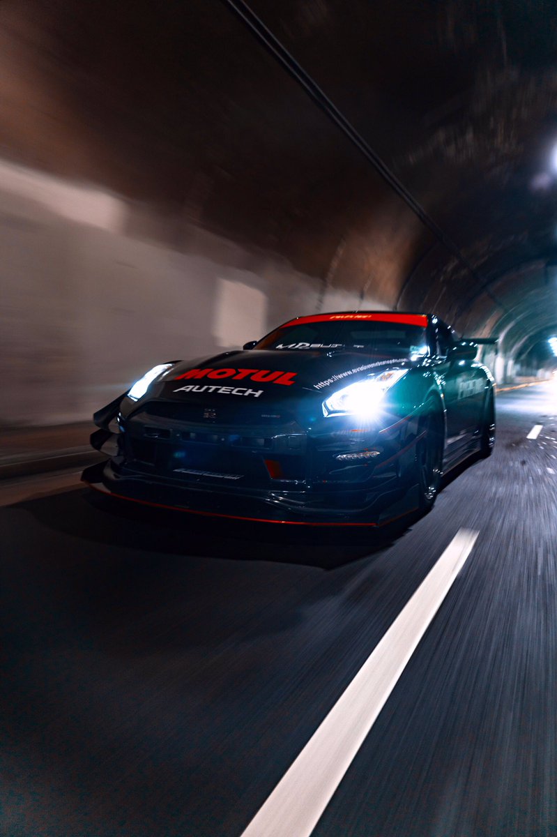 visualsbyadumb's tweet photo. Let’s get this weekend started 🔥 || @MD_interior #GTR #DTLA https://t.co/cvJZzHLwPn