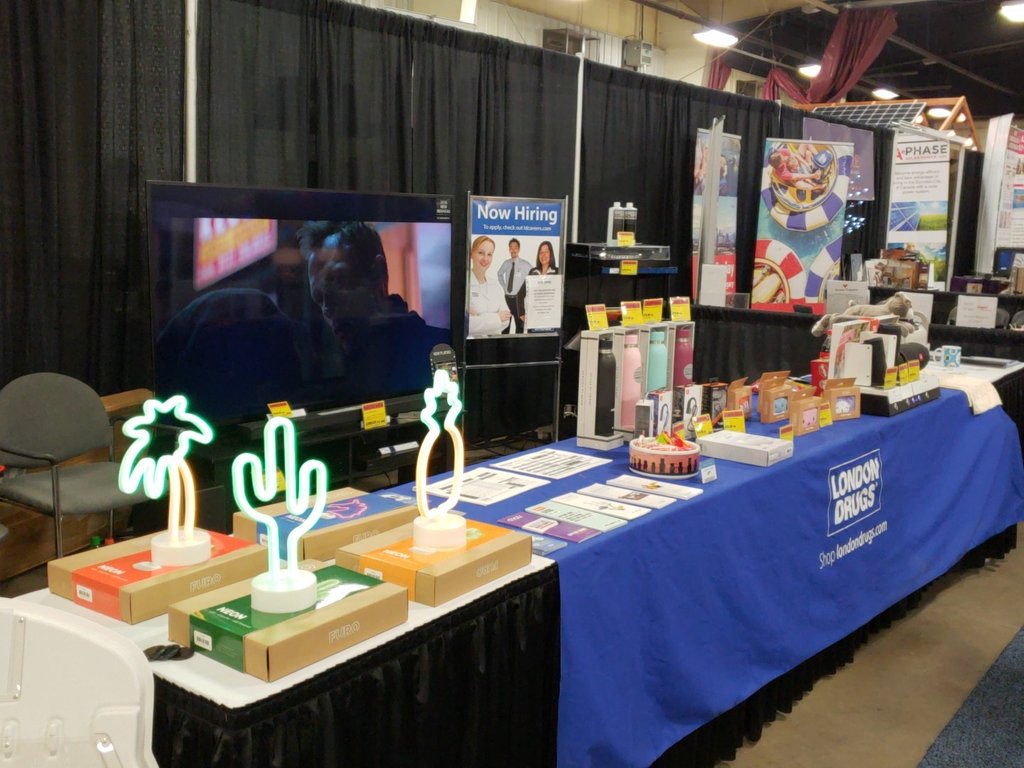 LD_MedicineHat's tweet photo. Looking for something to do this weekend? Come and visit us at the #home&amp;leisureshow at the #fieldhouse. We are here 12 to 9 today. Saturday 10 to 6.  Sunday 11 to 4. https://t.co/F0jz74RVV8