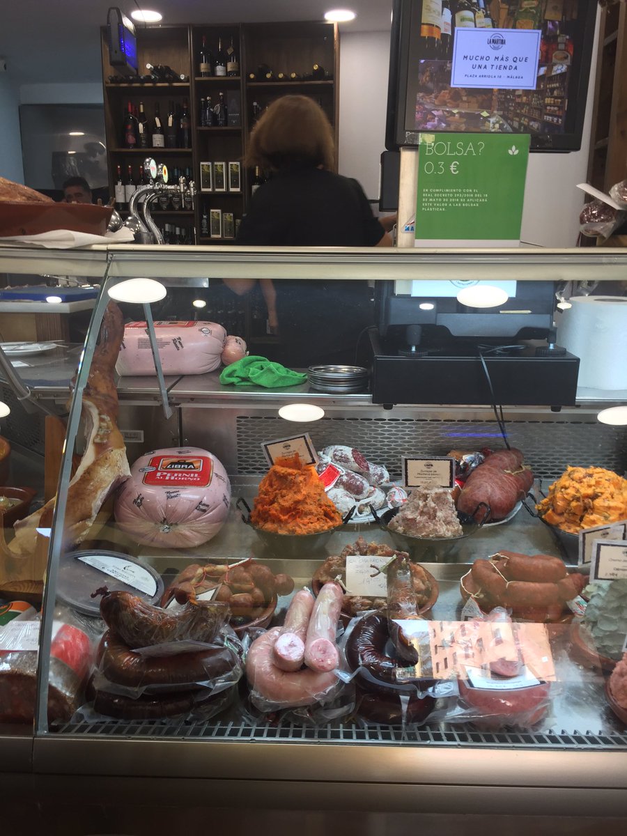 creatiffnet's tweet image. Fallen in love with old Malaga and The Food Sherpa’s what an amazing day if you’re lucky enough to have time go spainfoodsherpas.com It doesn’t get better than this if you love food