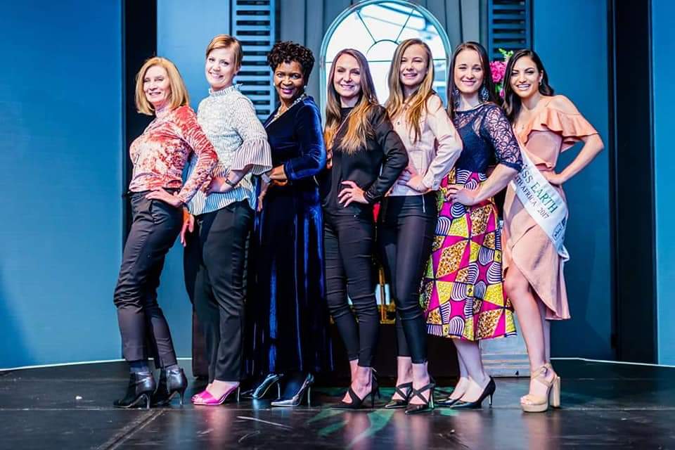 Tsogo Sun &amp; Proudly South Africa Queens. Looking forward to the upcoming Tsogo Sun Entrepreneurs' Annual Conference.<a href="/tsogosun/">Tsogo Sun</a> <a href="/ProudlySA/">Proudly South African</a> @BuyLocalZA <a href="/VVakasha/">Visit Vakasha</a> <a href="/reboneness/">Rebone Sesoko</a>