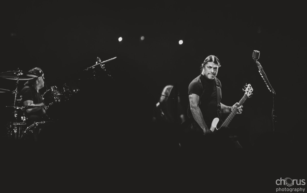 933WMMR's tweet photo. Last night ROCKED!! Here's a few photos from our friends @ChorusPhotog of MMR's 50th Finale with #Metallica #MetInPhilly #WMMR50 #MMRRocks. See more HERE- https://t.co/YzEM36HA5N 
p.s. Jaxon totally rockin the mic like he's in the @WWE 🤘⚡️ https://t.co/z98A3BlxcD