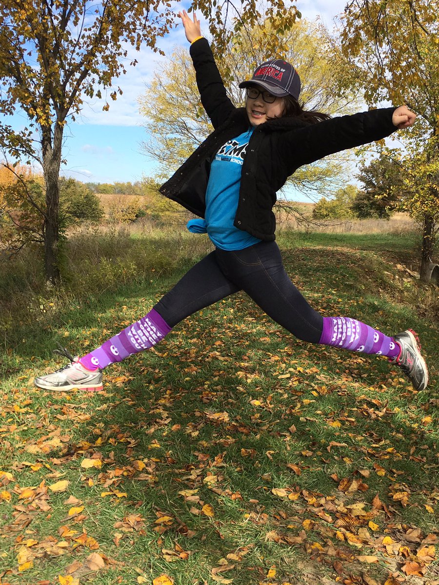 _PattySchroeder's tweet photo. 🍂🌾A great day for a field trip at Kill Creek Park! 🍃🍁 #leapingforjoy #teambuilding @CTMSBulldog https://t.co/pBfnT5DvDp