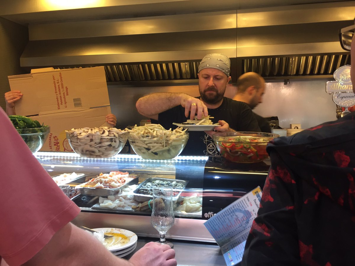 AlisonPrint's tweet photo. Fallen in love with old Malaga and The Food Sherpa’s what an amazing day if you’re lucky enough to have time go https://t.co/LzI9H0pB02 It doesn’t get better than this if you love food @sfsherpas https://t.co/4dOSg04OnO