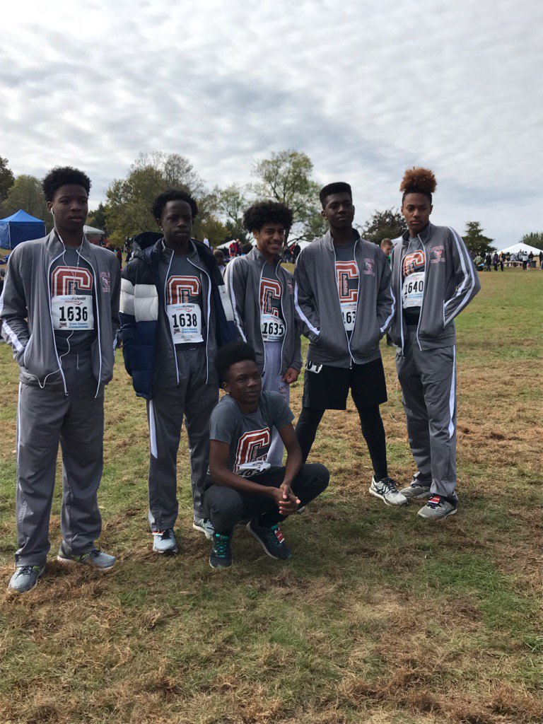 CPrepXCTrack's tweet photo. Great job competing in the Class S state championship XC meet.  Finishing first for Cprep men's team Victor Torres (91st/173).  Finishing first for the women's team Heaven Rodriguez (31st/ 153).  Tons of personal best.   Our future is bright. #buildingalegacy https://t.co/pnlTMO4ywc