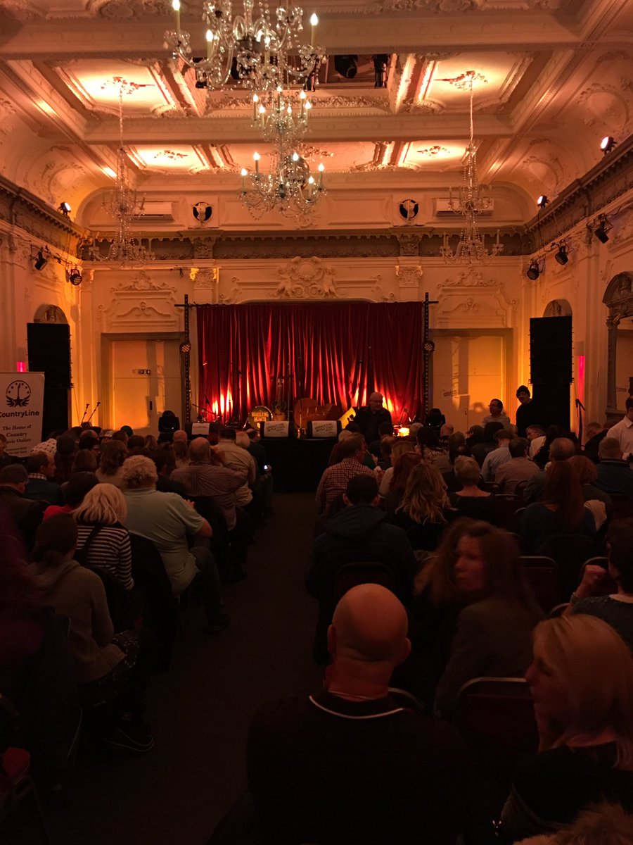 mikeevansdevon's tweet image. Excited to be @Bushhallmusic for @thewanderhearts @_SarahDarling  @SaraDougaMusic @eleanor_nelly #undertheappletree