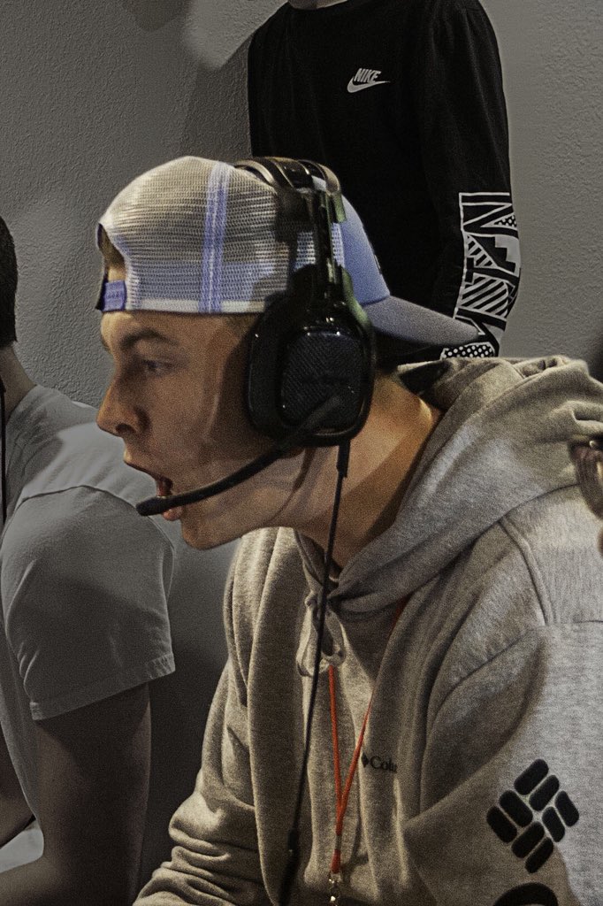 romienoodle's tweet photo. Currently at @MESEvents, hit me up if your team is looking for some🔥🔥 tourney photos
(which you should be.) Dm for rates #MESevents https://t.co/XRK86keYXu