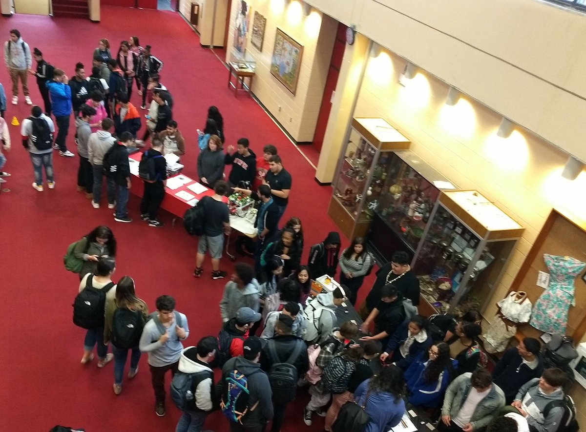 Durfee_CTE's tweet photo. Engineering students complement the Science STEM Week assembly with hands-on exhibits & projects in the auditorium lobby. Thanks to all who helped out! @frpsinfo @frps_durfee https://t.co/l5pElqJLDi