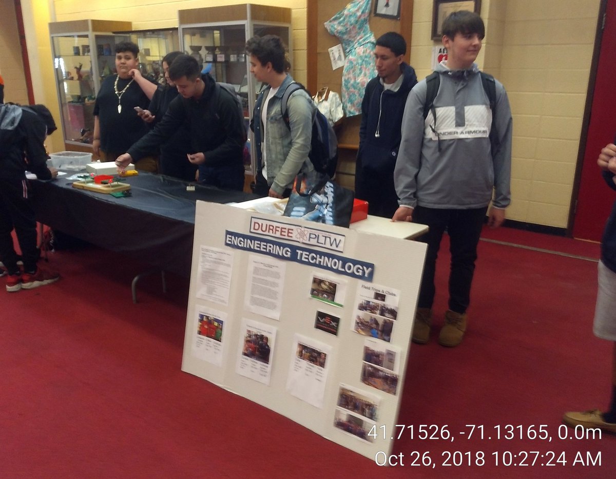 Durfee_CTE's tweet photo. Engineering students complement the Science STEM Week assembly with hands-on exhibits & projects in the auditorium lobby. Thanks to all who helped out! @frpsinfo @frps_durfee https://t.co/l5pElqJLDi