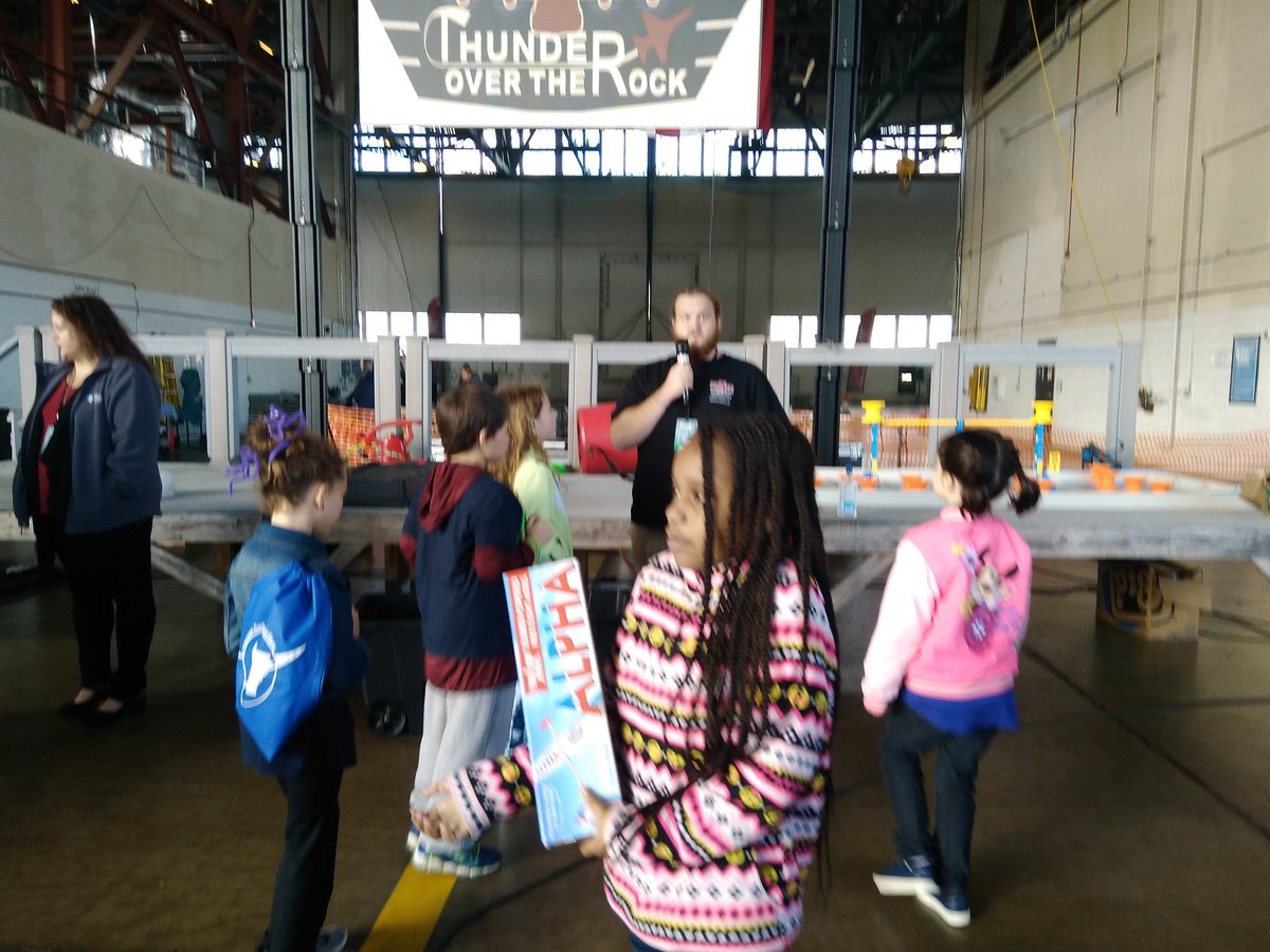 ARBioColl's tweet photo. It's always a huge hit when Tracy brings the snakes out! We are happy they got to come out for a minute despite the cold! #STEMFest https://t.co/e2bM8FS3bQ