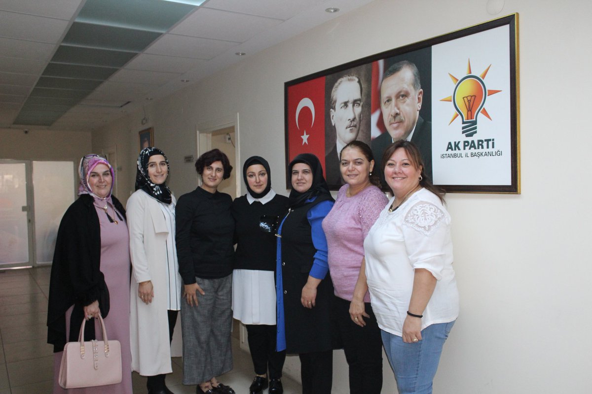akkadinavcilar's tweet photo. AK Parti Avcılar İlçe Kadın Kolları Teşkilatımız İle Birlikte  Başkanımız Sn. Seda Tıryaki'nin Doğum gününü kutladık. Nice Sağlıklı Mutlu Ak Yılllara İnşallah https://t.co/UaK5khsDYK
