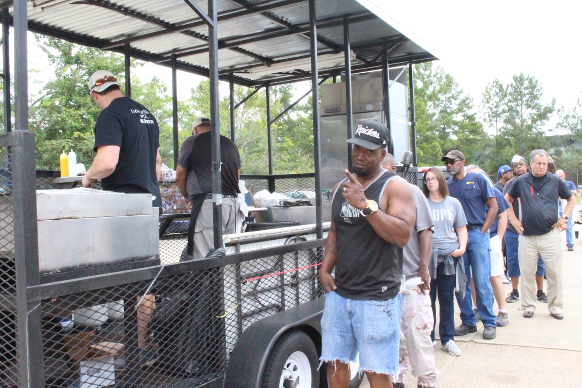SignFaces's tweet photo. We enjoyed another quarterly luncheon with our employees, which also included a chili cook-off! More pictures in our Facebook album: https://t.co/WYTuv3vNVL https://t.co/8GjKDrIhAD