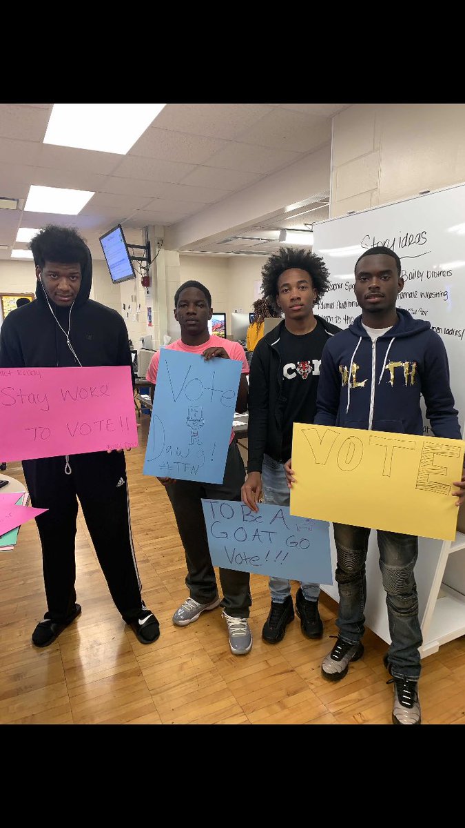 demonte_dennis's tweet photo. @ElgieSims Good afternoon sir ! Can you please attend our school TF North high school for our poll parade! #TFNVotes #CalCityVotes #TFNPride https://t.co/FvYkLT0YGO