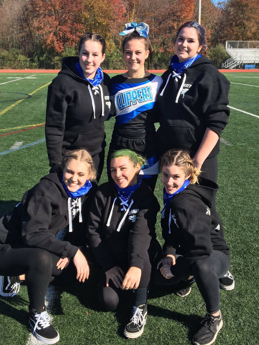 ClipperDance's tweet photo. PEP RALLY 2018!! #ClipperCrew #DanceTeamFam @gobluechs https://t.co/KXns4CYH2s