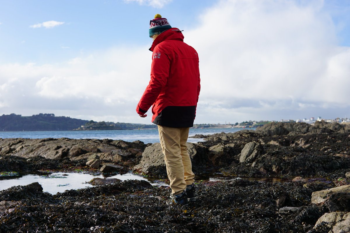 Ed_cology's tweet photo. Brrr...Cold day rock pooling at Mt Batten! ❄
Was a brilliant day, Investigating how the diversity of phyla and gastropod species change in relation to shore height.
 @MBERC_PlymUni #PlyMBIO  #Plymouth https://t.co/H9myUGQdTh