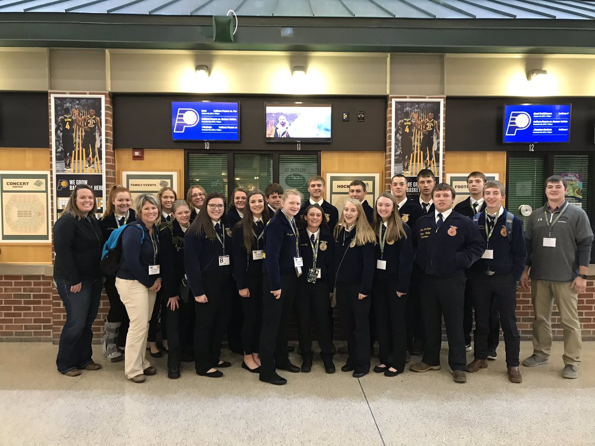 madisonagffa's tweet photo. Here is the entire delegation from Madison!! 19 rockstar FFA members, 2 pretty cool advisors and 1 dynamite chaperone!! #FFAJustOne #BulldogNation https://t.co/VMuvSSZ9qI