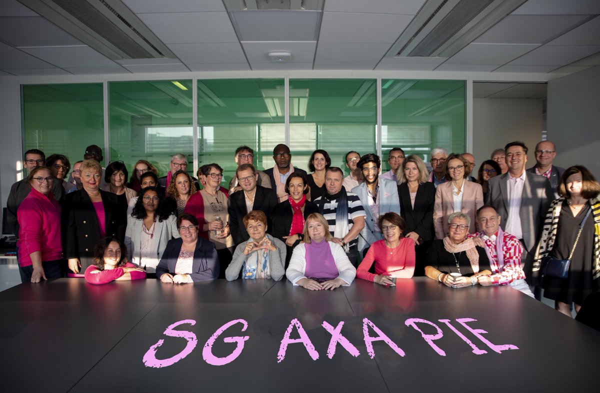Le Secrétariat Général d’AXA PIE  mobilisé pour #OctobreRose #proudtobeaxa ⁦<a href="/AXAFrance/">AXA France</a>⁩