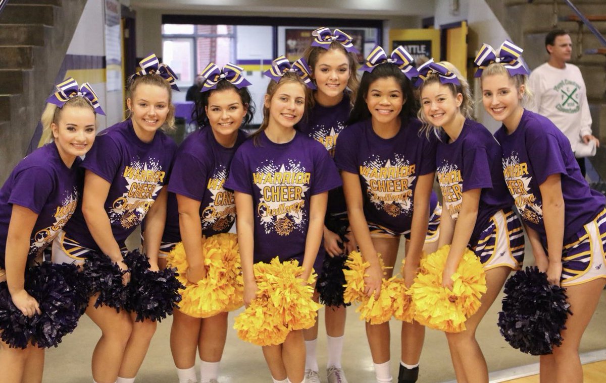 Only thing this pic is missing is <a href="/savannahksmith_/">Savannah Smith</a> !! After practice every day this week, we are so excited to take the mat tomorrow!!! Regionals, here we come💜💜💛💛