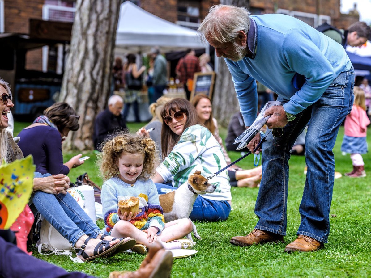 eatFestivals tweet media