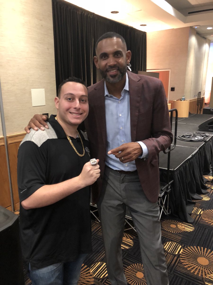 daniel3g's tweet photo. Big Thank You 4 letting me do what I 🖤 2 do each day Relationships with different people R important in Success! #NationalChampions #SportsMedicine #SportsBusinessManagement #GoKnights #ChargeOn #NBA #Basketball #Coaches #LetsGetThisSeasonStarted #HealthyAsEver @realgranthill33 https://t.co/ttbv7mI2iZ