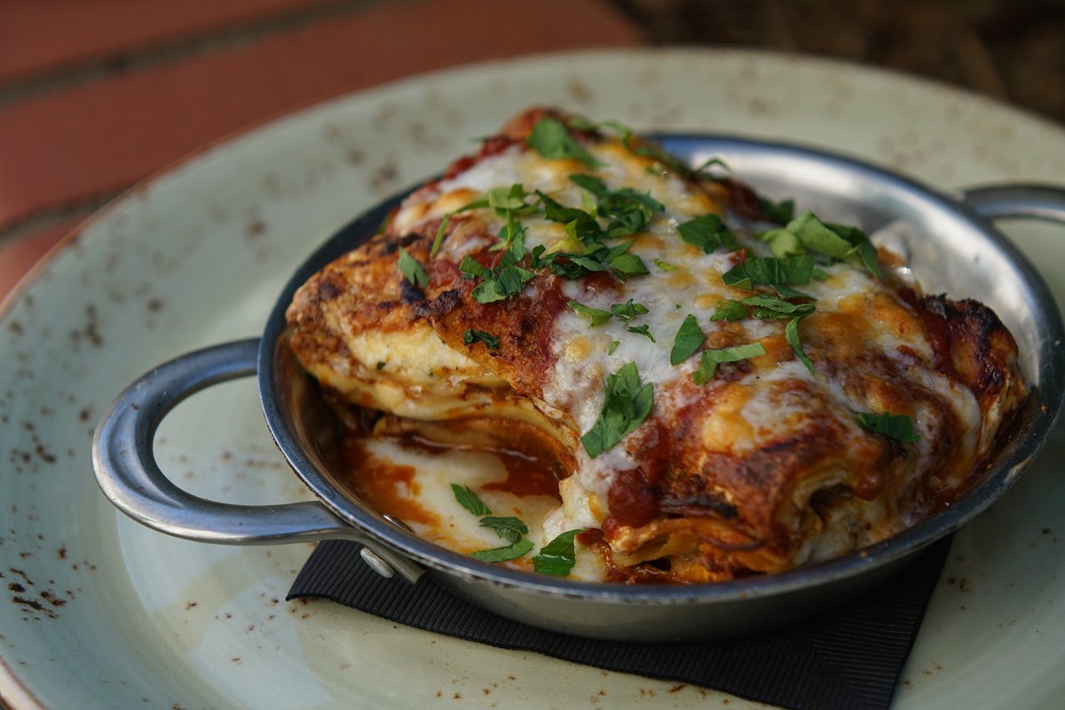 stagioniclt's tweet photo. Today calls for lasagna. 
#stagioniclt #cltweekend #clteats #lasagna #charlotteitalian #eatdrinkclt #cltpasta https://t.co/HMblixbwPD