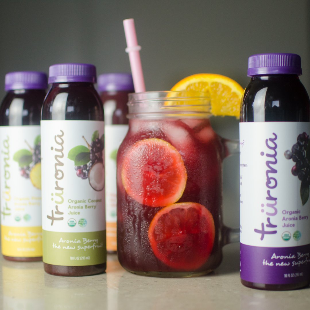 truronia's tweet photo. These aronia fruit juice blends are naturally sweet- they have no additional or artificial sugars. Just 💯% aronia, coconut, mango, and pineapple. 
•
•
•
#fruits #aroniaberry #coconut #pineapple #aroniaberries #vegan #eatgoodfeelgood #nebraska #midwest #hastings #farmlife https://t.co/Cc6GWVcdEB