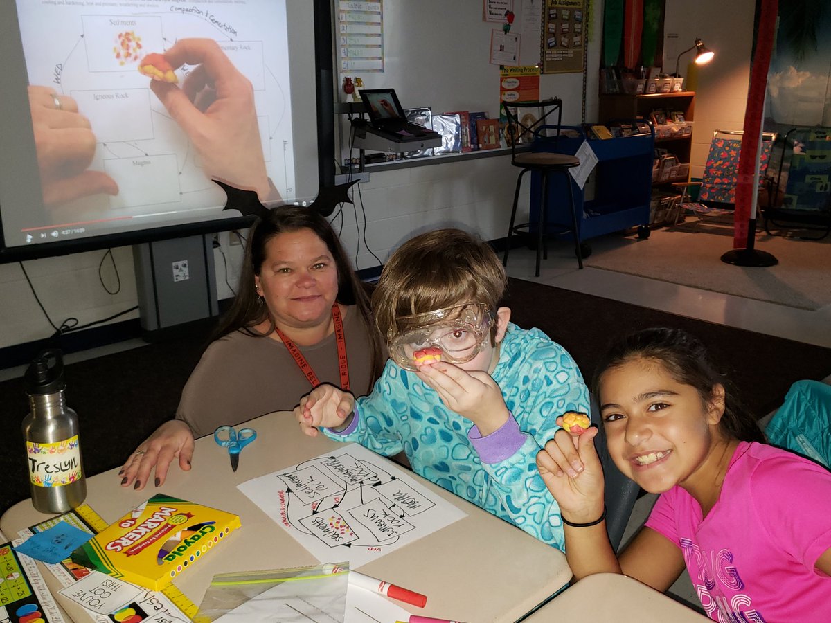 Angela79683235's tweet photo. Scientist working their way through the rock cycle with Starburst in Ms. Meadows and Mrs Murray's class #CREyr5 #CardinalRidgeES #fly5 #experiment #funfriday https://t.co/99fWeVGATp