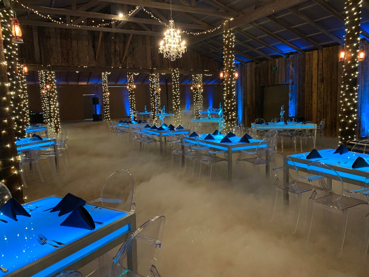 PRAArizona's tweet photo. A photo worthy night in the Desert! 🌵 @desertfoothills #PhoenixFridays #unique  #experienceanywhere #eventplanning #eventindustry #eventprofs #fireandice https://t.co/nMNH1OHTQZ