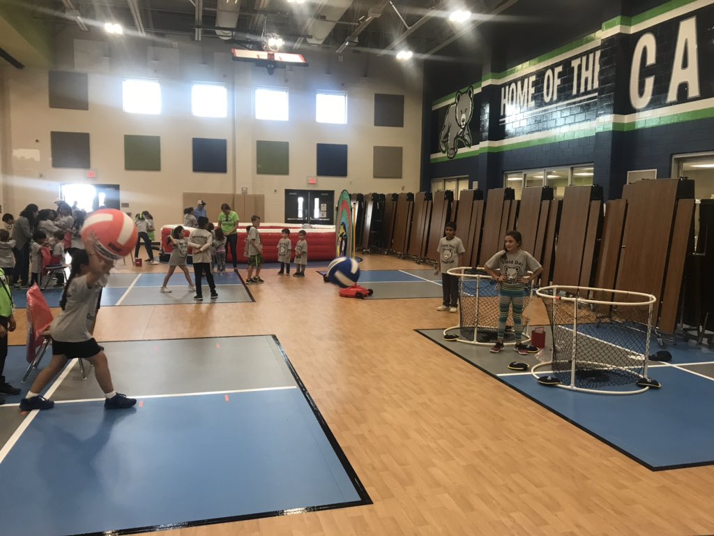 apower8583's tweet photo. Score With Good Choices 🏀#ACEfieldDAY18 #ACEcubs https://t.co/daOlk6UL9g