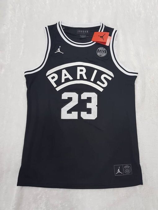 SORTEO ⚽️🏀⭐️

Camiseta de fútbol o NBA a elegir con nombre y dorsal.

Para participar:
➡️ RT a este tuit
➡️ Sígueme a mi, a <a href="/El_camisista_3/">El Camisista</a> y a @El_Camisista_4 

El sorteo finaliza el 10 de noviembre y si compras un artículo en la tienda tienes dos participaciones extra.

Suerte