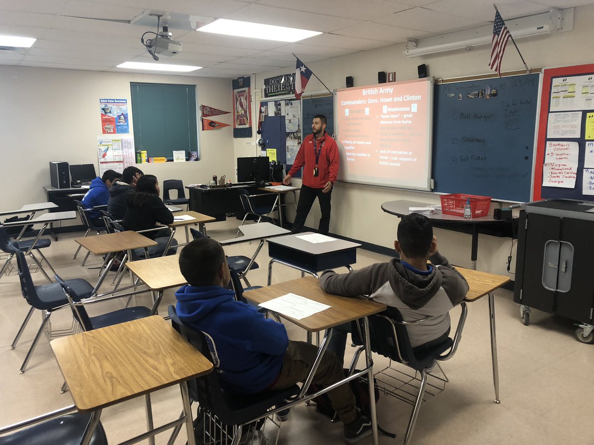 Campestre_ES's tweet image. Some great learning centers happening in our 8th grade Social Studies class. Great job keeping kids engaged @CSchwantner_JHS and Mr. Butler. #teamSISD #UNSTOPPABLE #HAWKPRIDESISD