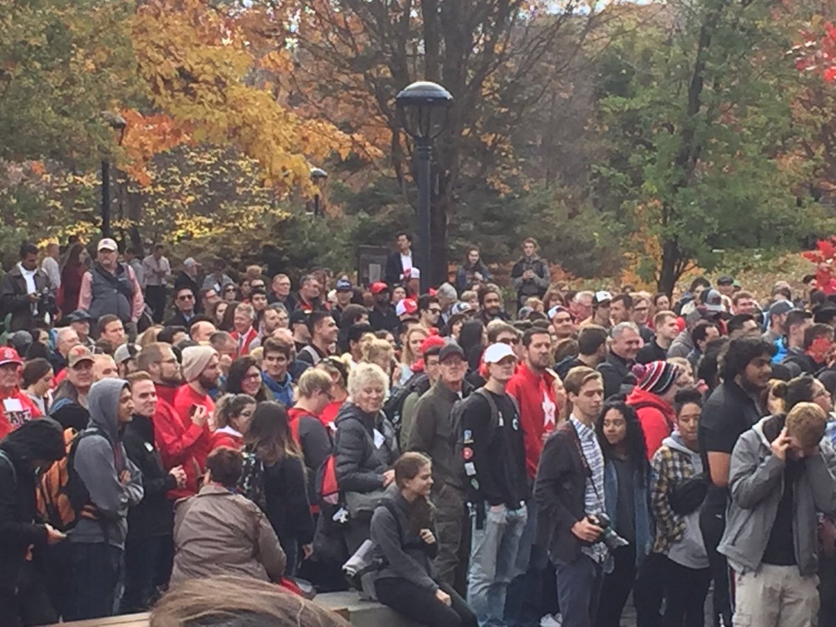 #EWU showing off renovated, state-of-the-art student union! <a href="/ASEWUPresident/">President</a> Dante Tyler: “The PUB is the heart of Eastern. The building needed a change, and it is truly outstanding.”  #ewupub