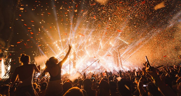 theetechnofile's tweet image. Live Music Revenue Set to Reach $31 Billion by 2022 dlvr.it/QpcZv8 #Data_Research #Feature_Story