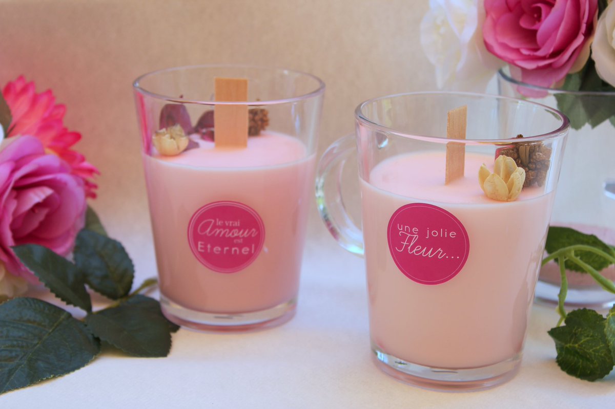 DIYdeNat's tweet photo. Les bougies #BIO sont de retours ! Et en +, je vous propose de nouveaux parfums qui donnent vraiment, mais vraiment envie de les manger 😉https://t.co/YVIr0PYMH8 
#bougiesoja #bougiebio #bougie #candle  #bougieparfumee #bougieaddict #cadeau #noel #christmas #cocooning #homedeco https://t.co/EQ50wORnfo