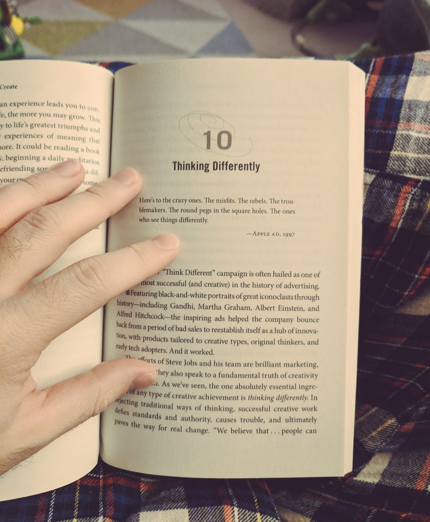 marklochrie's tweet photo. Friday night reading #tdtuclan #ThinkDifferently #WIREDtoCREATE https://t.co/ekhKeSNkjn
