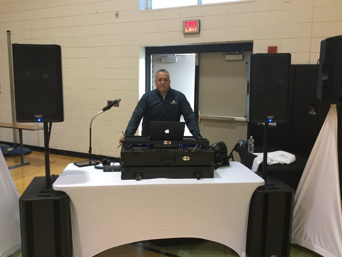 Davis Middle School tweet media