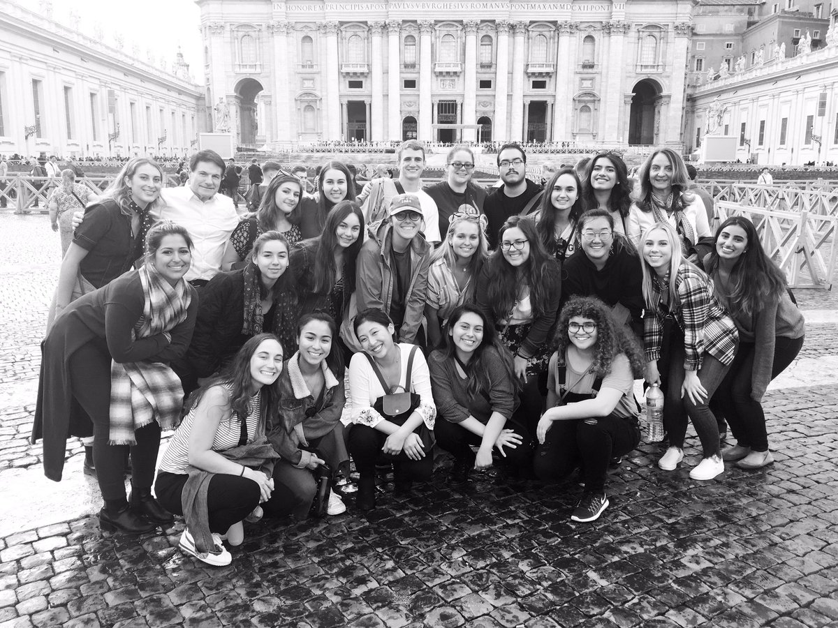 CSULB_CIE's tweet photo. The Florence Semester, now in its third year, is  growing in popularity @CSULB. Studying and interning in Tuscany while becoming immersed in Italian language and culture is a high-impact learning experience these students will remember forever. @PresConoley #GoBeach https://t.co/byNKUywE4U