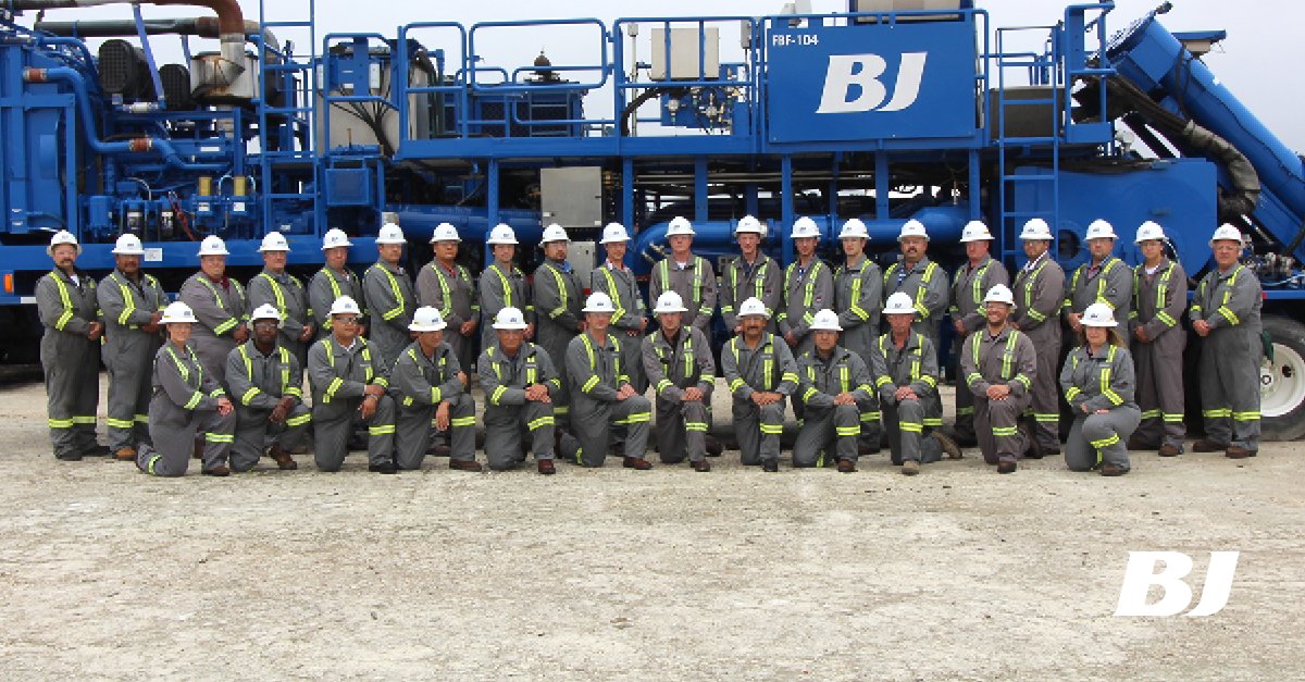 BJ_OFS's tweet photo. Congratulations to the new team members who recently completed our Recruit to Ready onboarding program, where they heard from BJ’s leaders about #HowWeWork on our journey to becoming a high reliability organization. https://t.co/hiBoJLK04h #BJServices #BJHRO #SeeYourselfAtBJ https://t.co/vztRJGVRfC
