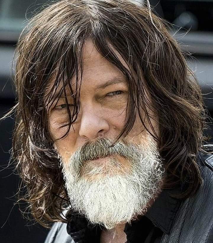 Damn i hate this shit I need T'Shave <a href="/BigBrotherMerle/">Merle Dixon ⁽ᴿᴾ⁾</a>