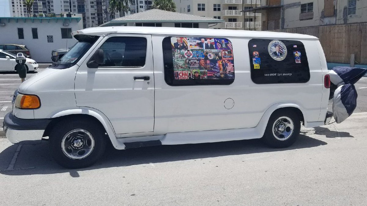 There was no hiding bombing suspect's infamous white van on South Flroida streets bit.ly/2yEKfXr?utm_so… https://t.co/nLoI0zVKEv