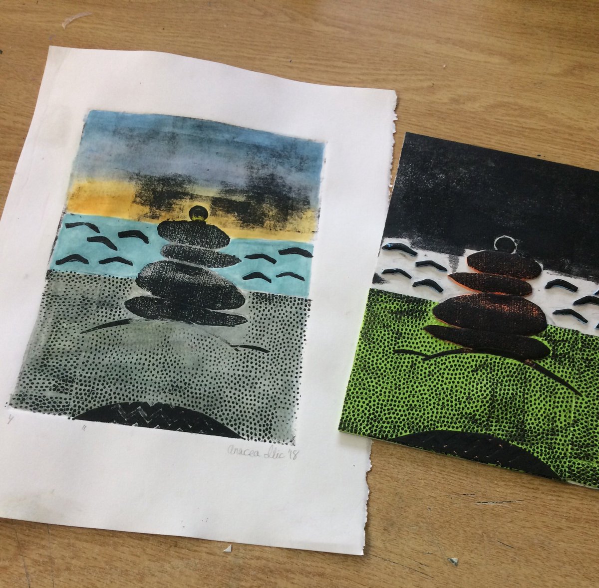 jfr_visualart's tweet image. Check out the grade 9’s working hard at printmaking! Way to go Ross students!