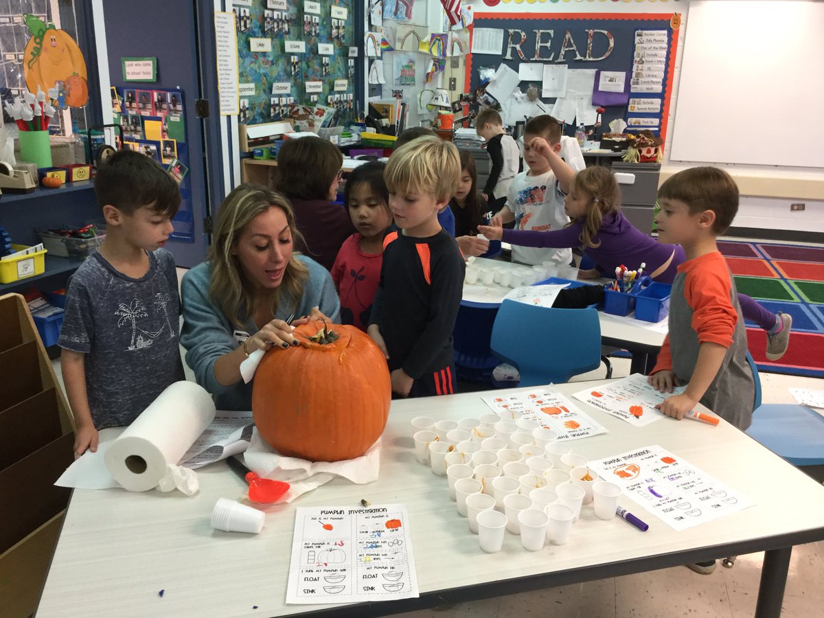 MJensen112's tweet photo. An exciting day of pumpkin math in kindergarten @MJensen112 https://t.co/ml9zXjxIin