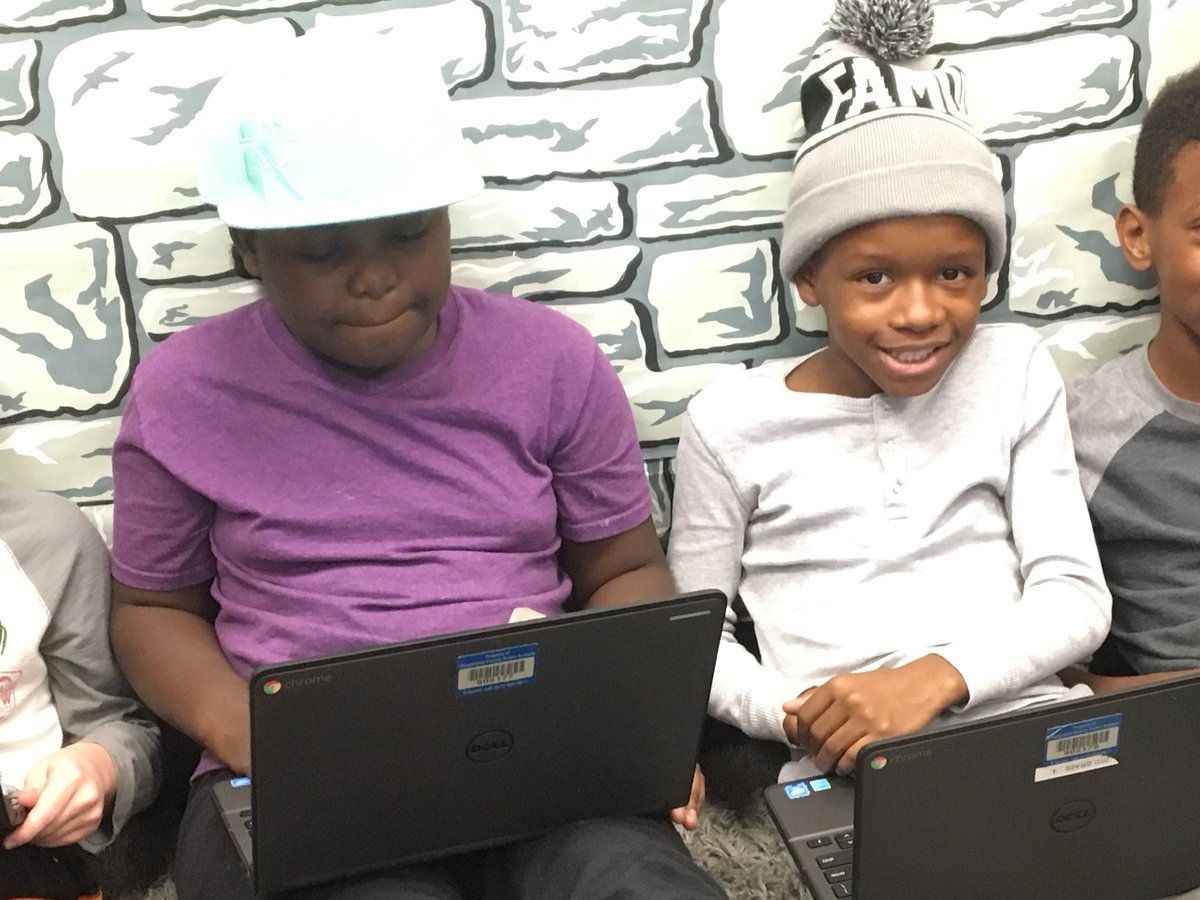 kimshodges's tweet photo. Last day of Promote Respect Spirit Week... we “keep a lid” on bullying at JRES! #oneCCPS #jacobsunited https://t.co/OdVJIYooFF