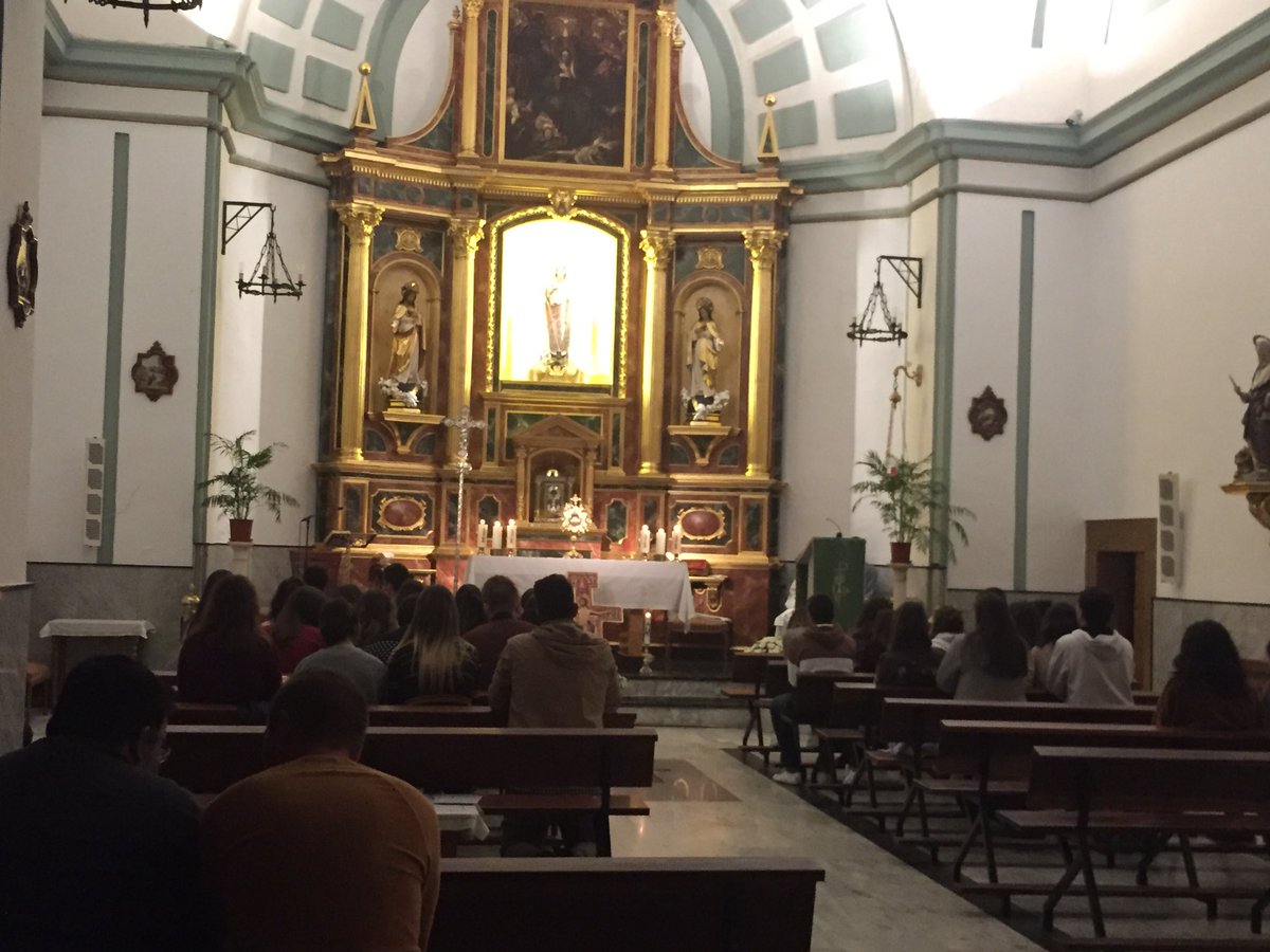 arcijoven's tweet photo. #Oración de #jóvenes #arciprestazgoQuintanar en acción de gracias por #Guadalupe18 y #prayforsinod @sepaju @ParroquiaME @escasadetodos https://t.co/qa3N6ANlqi