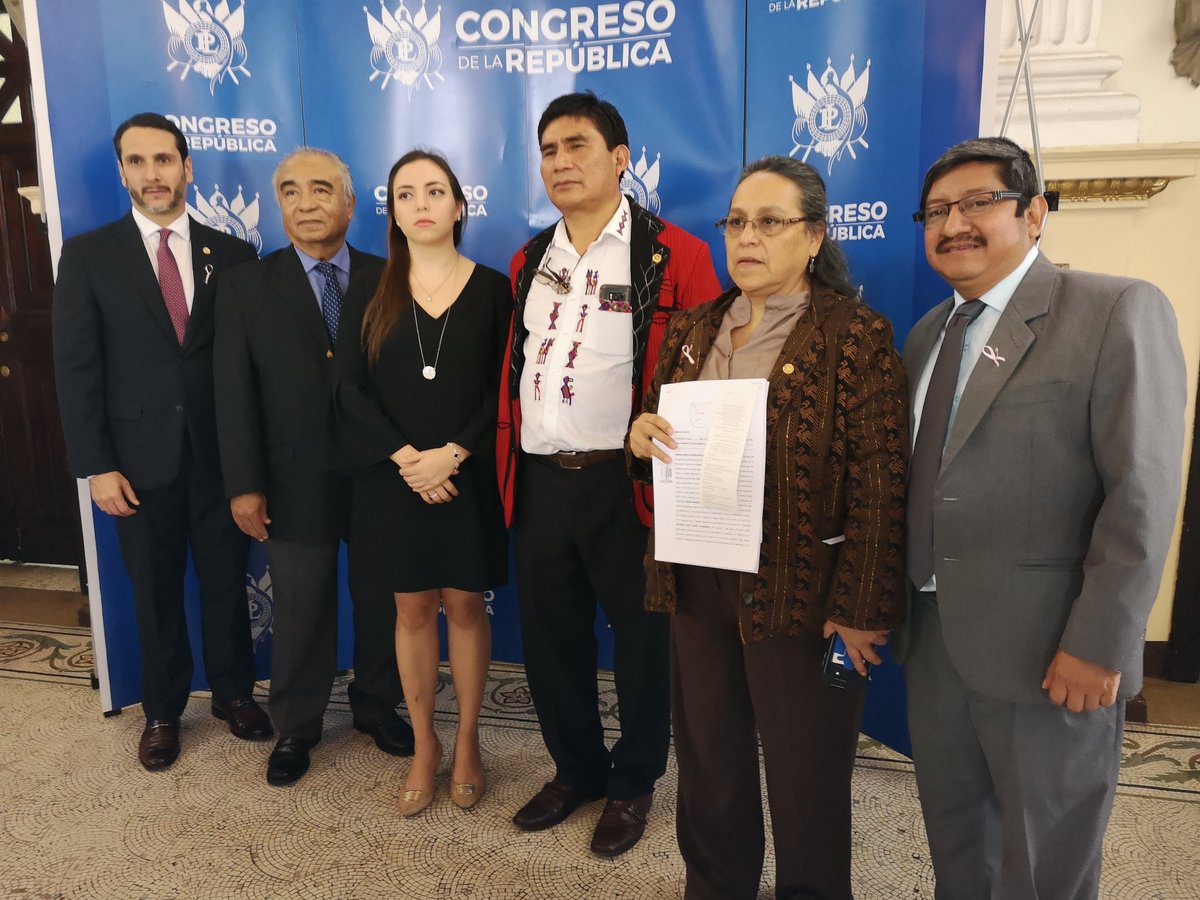 📢URGENTE 
Sala Quinta de la Corte de Apelaciones del Ramo Civil da trámite al amparo presentado por diputados del Frente Parlamentario por la Transparencia y la Democracia contra el Director General de Protocolo y ceremonial diplomático del Ministerio de Relaciones Exteriores